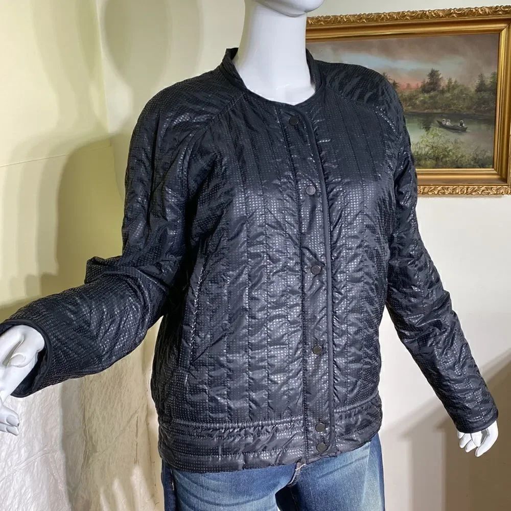 Kit and Ace Keep Pedalling Reversible Light Quilted Nylon Bomber Jacket - Picture 6 of 17